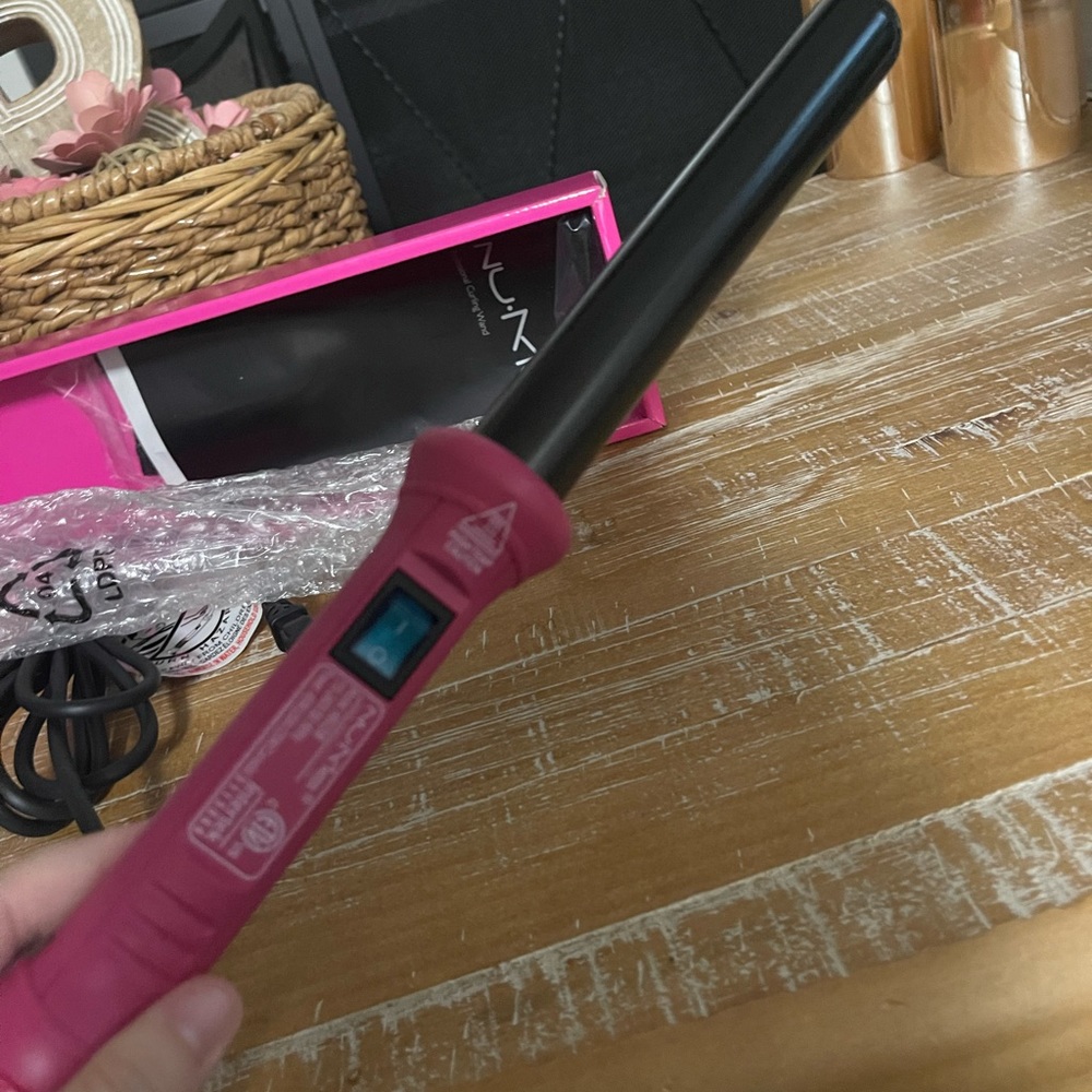 NUME 25mm curling wand - pink